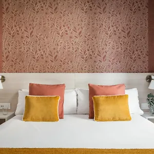 Отель Bypillow House