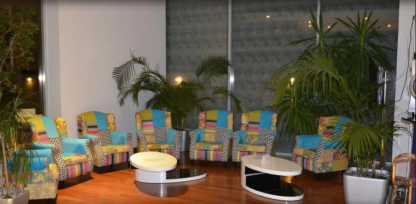 Marshal Garden Hotel Bucareste 4*,